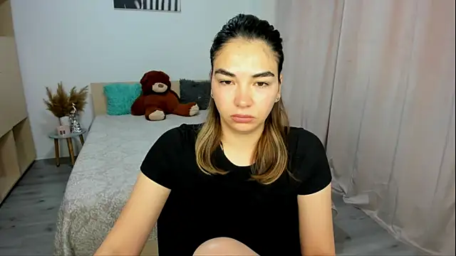 Alexa Dolly12 online show from 11/20/25, 08:25