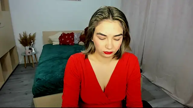 Alexa Dolly12 online show from 12/22/25, 06:54