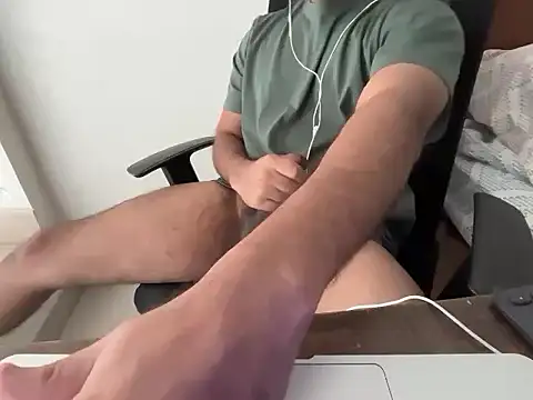 Snapshot of omega_mumbai chatting on 02/12/26, 07:36 omega mumbai online show from 02/12/26, 07:36