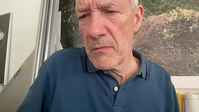 Snapshot of tauromolo chatting on 03/28/26, 12:21 tauromolo online show from 03/28/26, 12:21