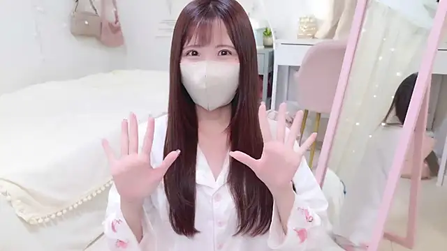 Snapshot of Sayuringo_ chatting on 12/15/24, 12:07 Sayuringo online show from 12/15/24, 12:07