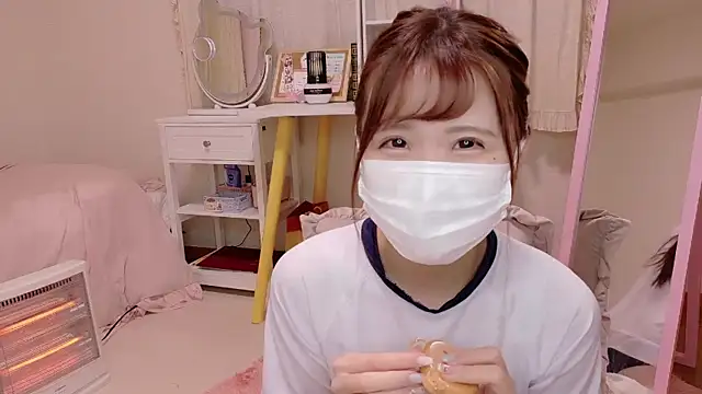 Snapshot of Sayuringo_ chatting on 01/14/25, 11:10 Sayuringo online show from 01/14/25, 11:10