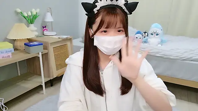 Snapshot of Sayuringo_ chatting on 10/15/25, 11:10 Sayuringo online show from 10/15/25, 11:10