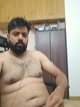Snapshot of Hornie_small_Dick01 chatting on 05/04/26, 05:42 Hornie small Dick01 online show from 05/04/26, 05:42