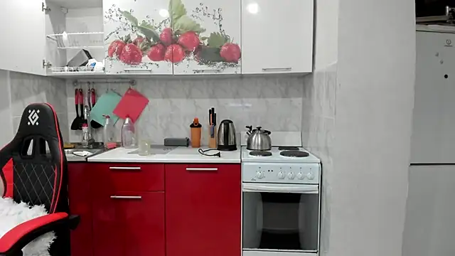 Snapshot of Lika8234 chatting on 03/15/25, 10:44 Lika8234 online show from 03/15/25, 10:44