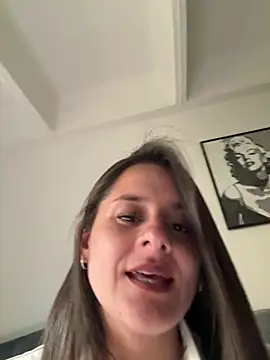 Alice milf  online show from 04/05/26, 09:01