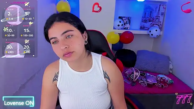 Snapshot of _luna_torres chatting on 06/26/26, 12:53 luna torres online show from 06/26/26, 12:53