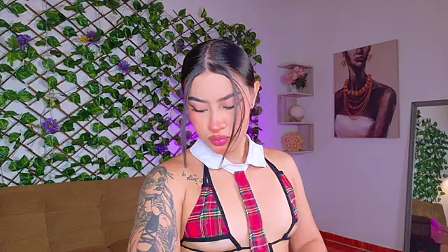 melody cute10 online show from 02/25/26, 01:43