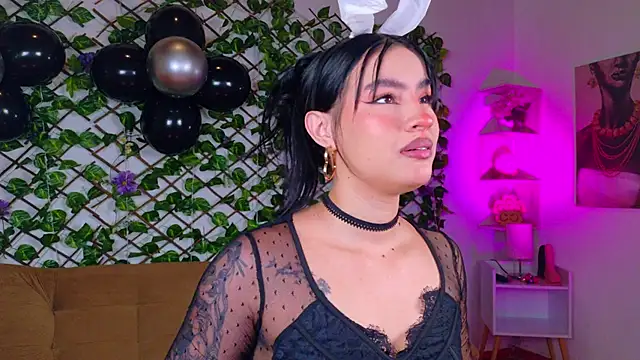 Snapshot of melody_cute10 chatting on 04/05/26, 01:41 melody cute10 online show from 04/05/26, 01:41