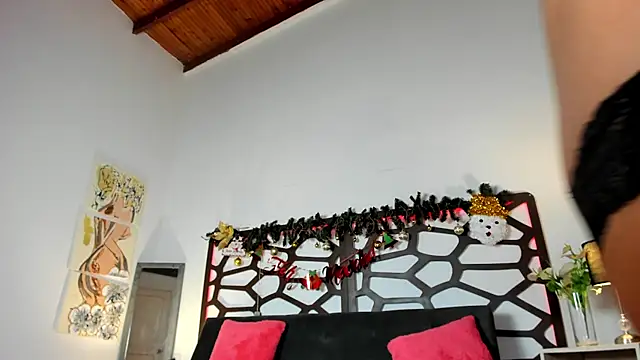 Snapshot of chantall_smith chatting on 01/01/25, 06:59 chantall smith online show from 01/01/25, 06:59