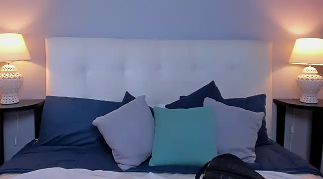 SaraaJhonsonn online show from 03/08/25, 06:47