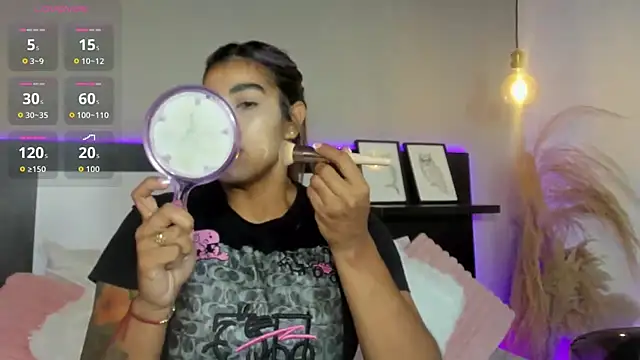 Snapshot of SaraaJhonsonn chatting on 03/15/26, 02:01 SaraaJhonsonn online show from 03/15/26, 02:01