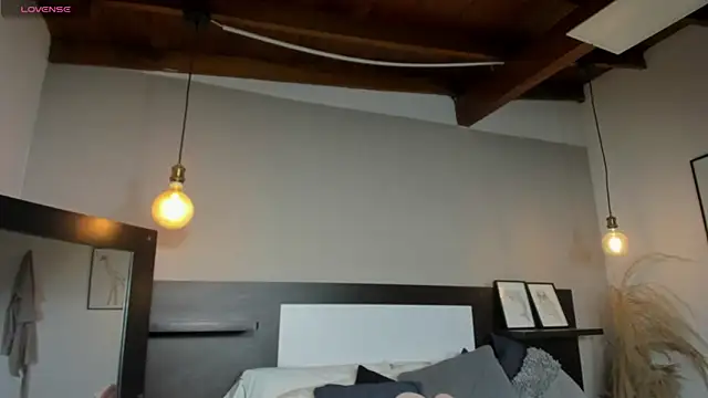 Snapshot of SaraaJhonsonn chatting on 04/04/26, 02:36 SaraaJhonsonn online show from 04/04/26, 02:36