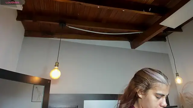 Snapshot of SaraaJhonsonn chatting on 04/05/26, 02:36 SaraaJhonsonn online show from 04/05/26, 02:36