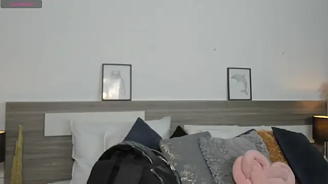 Snapshot of SaraaJhonsonn chatting on 04/15/26, 02:46 SaraaJhonsonn online show from 04/15/26, 02:46