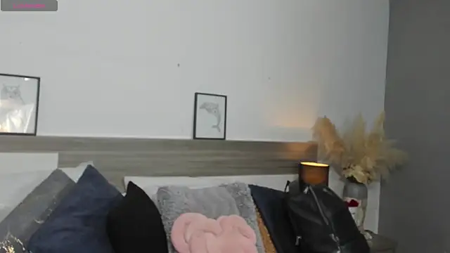 Snapshot of SaraaJhonsonn chatting on 04/18/26, 02:32 SaraaJhonsonn online show from 04/18/26, 02:32