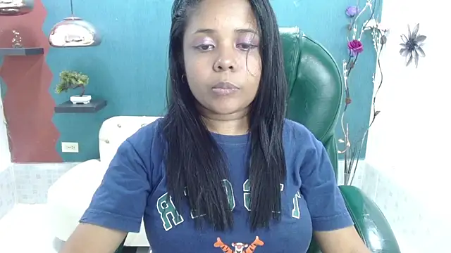 Melikasweetz online show from 01/28/25, 05:24