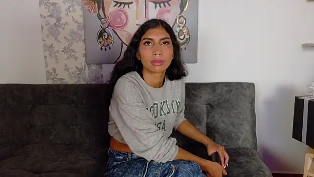 Snapshot of taty_miller chatting on 11/24/25, 08:19 taty miller online show from 11/24/25, 08:19