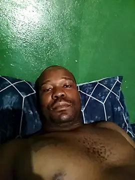 Snapshot of netswera147 chatting on 12/14/25, 04:18 netswera147 online show from 12/14/25, 04:18