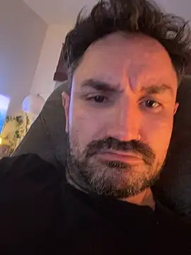 Snapshot of tomz0819 chatting on 04/12/26, 05:12 tomz0819 online show from 04/12/26, 05:12