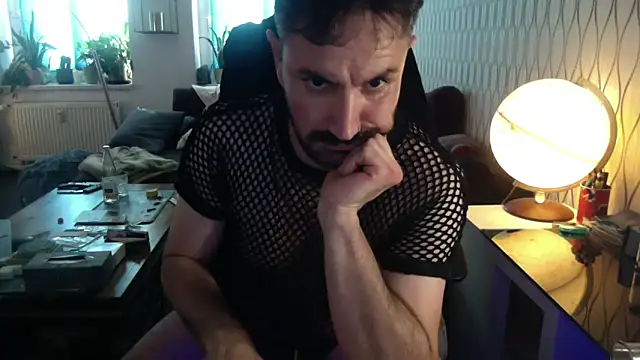 tomz0819 online show from 06/19/26, 04:22