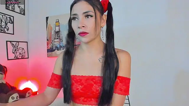 emma-hiill online show from 01/25/25, 03:41