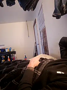 Snapshot of BigDDave6979 chatting on 12/15/25, 01:54 BigDDave6979 online show from 12/15/25, 01:54