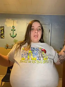 Snapshot of lairarose chatting on 01/06/25, 08:57 lairarose online show from 01/06/25, 08:57