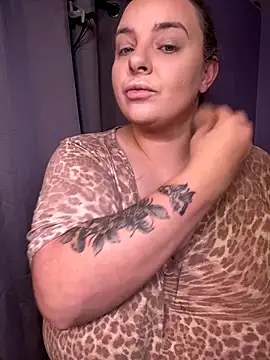 Snapshot of lairarose chatting on 11/09/25, 09:35 lairarose online show from 11/09/25, 09:35