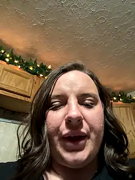 Snapshot of lairarose chatting on 12/02/25, 04:29 lairarose online show from 12/02/25, 04:29