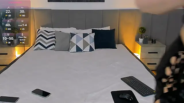 Snapshot of MiaBecky chatting on 02/06/25, 05:25 MiaBecky online show from 02/06/25, 05:25