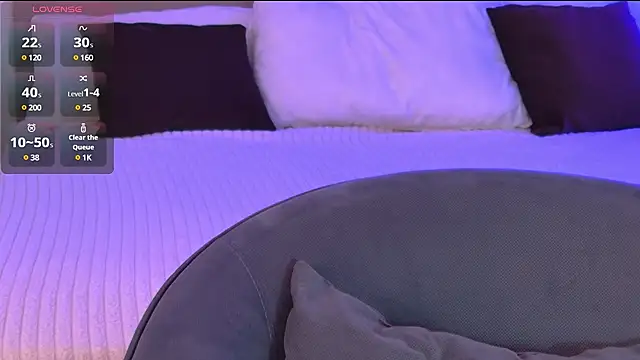 Snapshot of MiaBecky chatting on 03/09/25, 05:22 MiaBecky online show from 03/09/25, 05:22