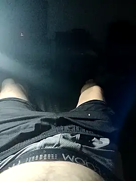 crazycam619 online show from 12/22/25, 11:07