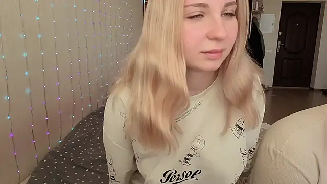 Snapshot of llolilove chatting on 04/05/26, 10:12 llolilove online show from 04/05/26, 10:12