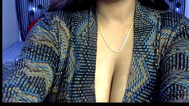 Snapshot of Radhika_Singhaniya chatting on 12/28/24, 11:16 Radhika Singhaniya online show from 12/28/24, 11:16