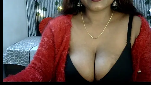 Snapshot of Radhika_Singhaniya chatting on 02/04/25, 06:49 Radhika Singhaniya online show from 02/04/25, 06:49