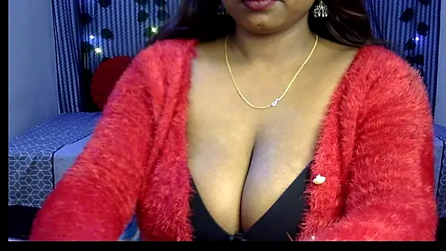 Snapshot of Radhika_Singhaniya chatting on 02/04/25, 09:52 Radhika Singhaniya online show from 02/04/25, 09:52