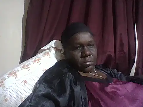 Snapshot of Ass533 chatting on 06/05/26, 12:17 Ass533 online show from 06/05/26, 12:17