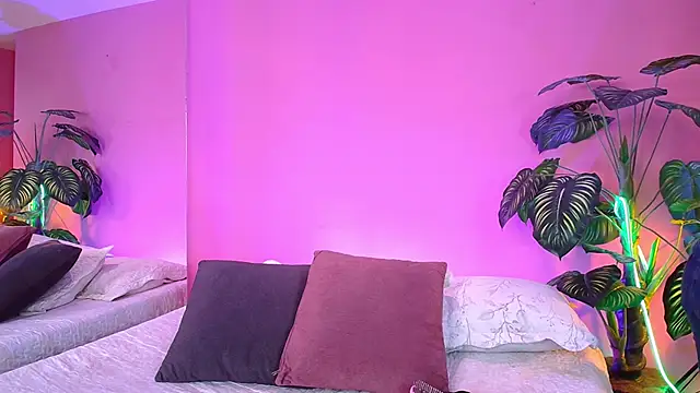 Nicolette ks  online show from 12/06/24, 01:44