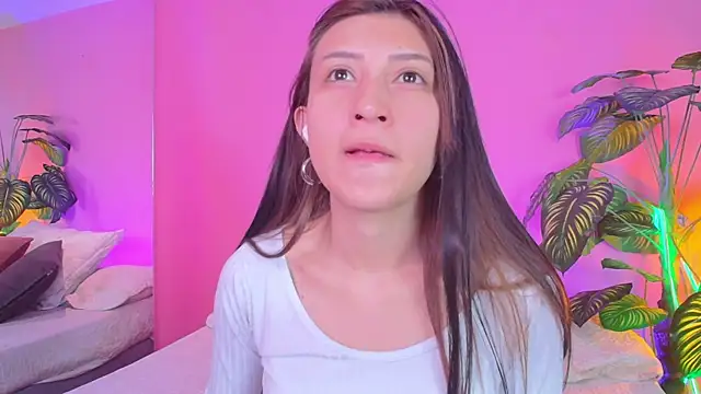 Nicolette ks  online show from 12/12/24, 01:06