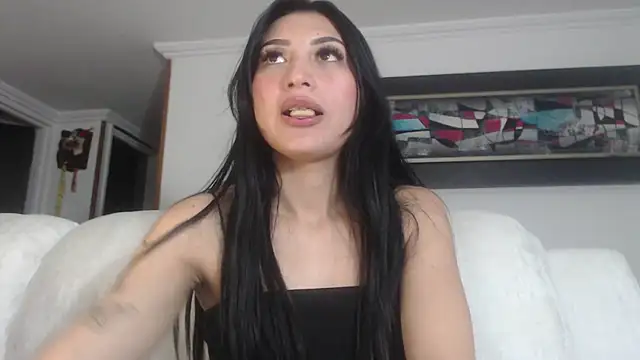 Nicolette ks  online show from 03/21/25, 05:00