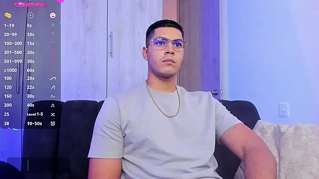 Snapshot of Iamdylan777 chatting on 12/05/24, 04:12 Iamdylan777 online show from 12/05/24, 04:12