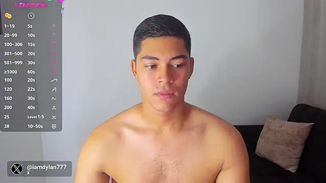 Snapshot of Iamdylan777 chatting on 12/13/24, 03:00 Iamdylan777 online show from 12/13/24, 03:00