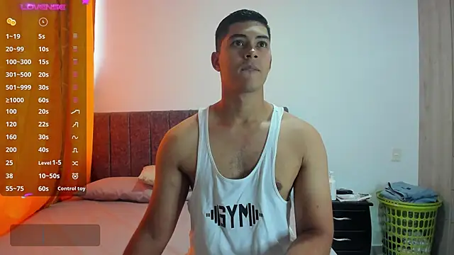 Snapshot of Iamdylan777 chatting on 12/23/24, 08:47 Iamdylan777 online show from 12/23/24, 08:47