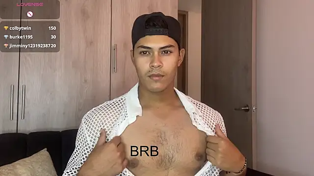 Snapshot of Iamdylan777 chatting on 02/09/25, 04:57 Iamdylan777 online show from 02/09/25, 04:57