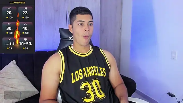 Snapshot of Iamdylan777 chatting on 02/23/25, 09:48 Iamdylan777 online show from 02/23/25, 09:48