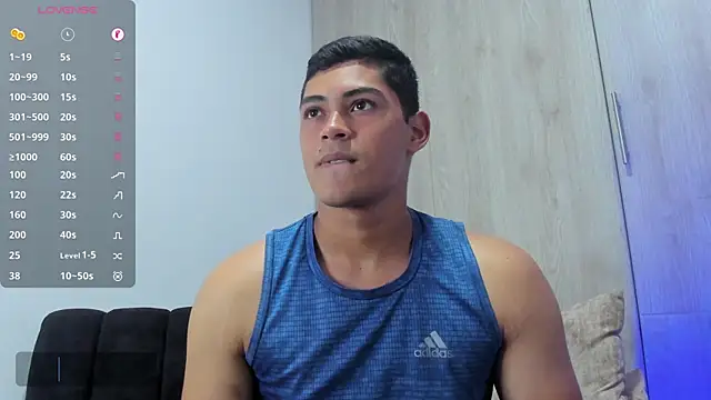 Snapshot of Iamdylan777 chatting on 03/04/25, 10:27 Iamdylan777 online show from 03/04/25, 10:27