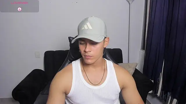 Snapshot of Iamdylan777 chatting on 03/09/26, 04:38 Iamdylan777 online show from 03/09/26, 04:38