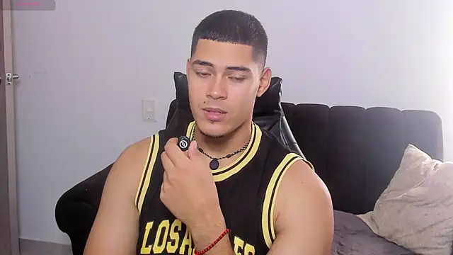 Snapshot of Iamdylan777 chatting on 04/01/26, 01:41 Iamdylan777 online show from 04/01/26, 01:41