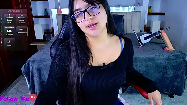 scarlleth  online show from 01/07/26, 12:07